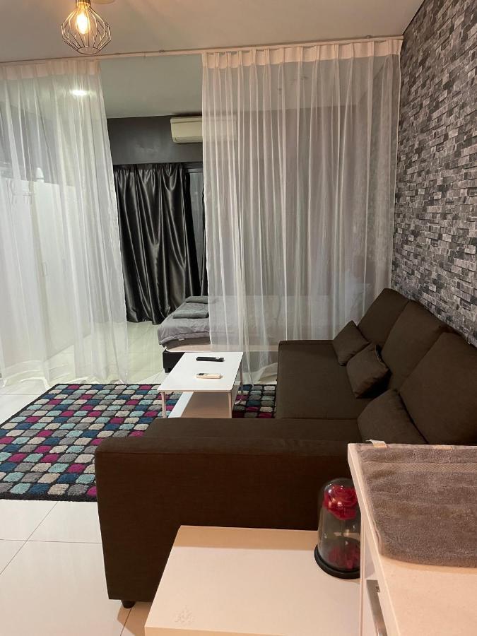 Klcc Mercu Summer Studio * Kuala Lumpur